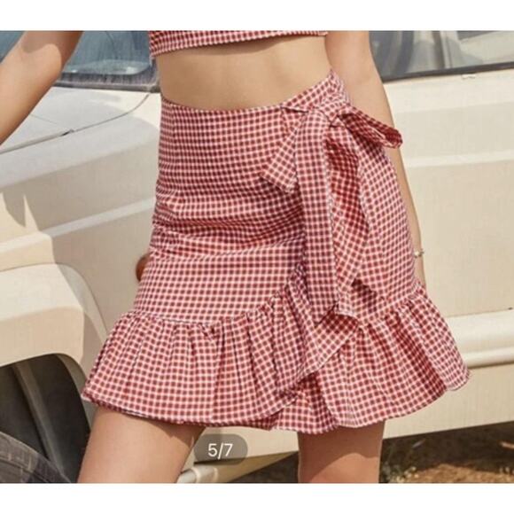 Rare Edition Skirt Size 6 Red And White flare Plaid Mini Skirt - Picture 2 of 11